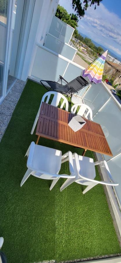 Appartement Avec Balcon/Terrasse Monteux Luaran gambar